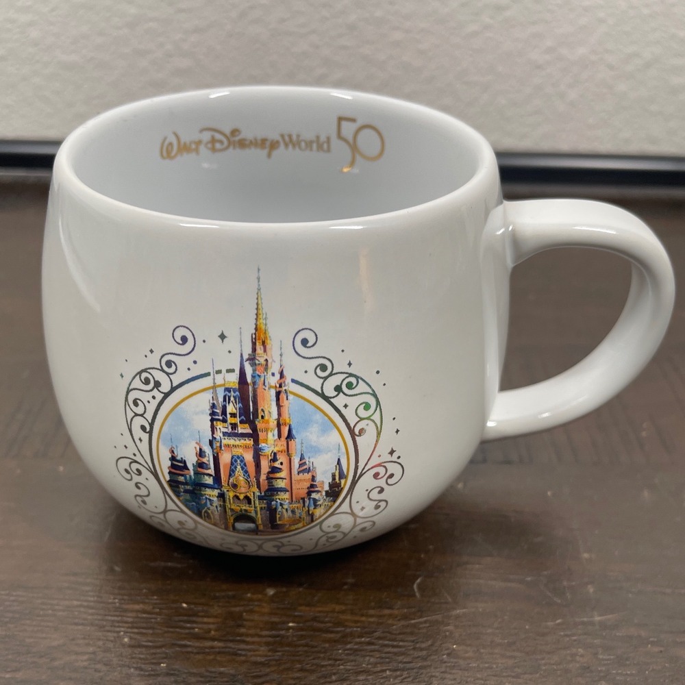 Disney World 50th Anniversary Cinderella Castle White Stoneware Mug 21oz New